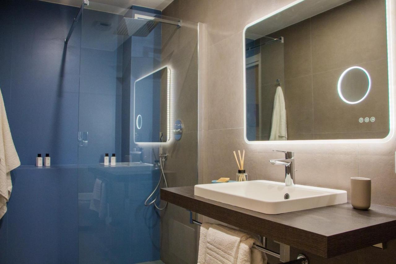 Hotel Blue Plebiscito Napoli Esterno foto